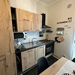 Tom & Ros House