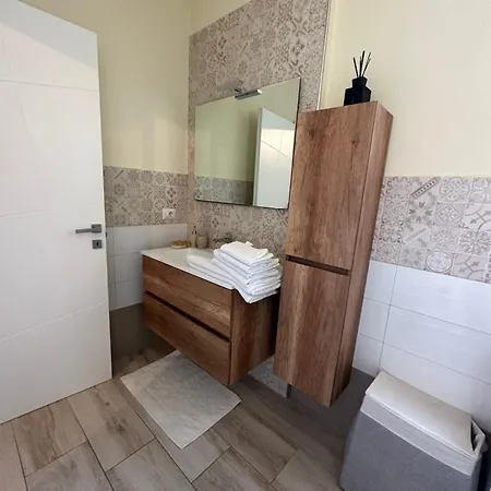 Apartament Tom & Ros House *